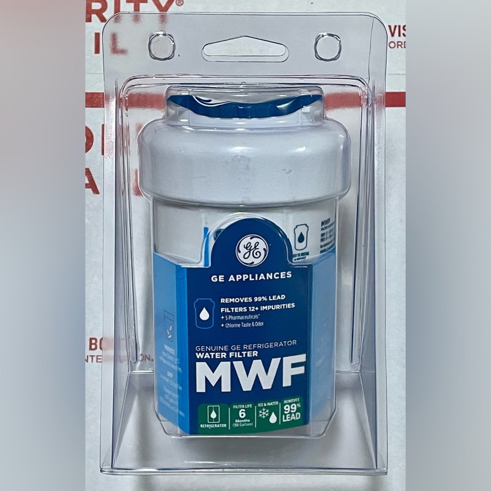 GE MWF refrigerator water filter - NEW